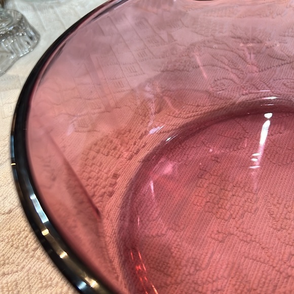 Corning Cranberry Bowl with Handles - Picture 6 of 11